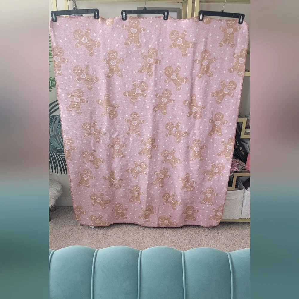 Oversized Pink and Brown Gingerbread Christmas Blanket